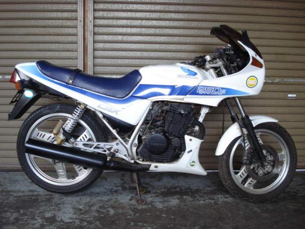 com)-【bst】★cbx250s mc12 纯正 フロントフェンダー